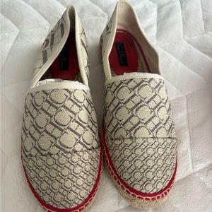 Carolina Herrera flats